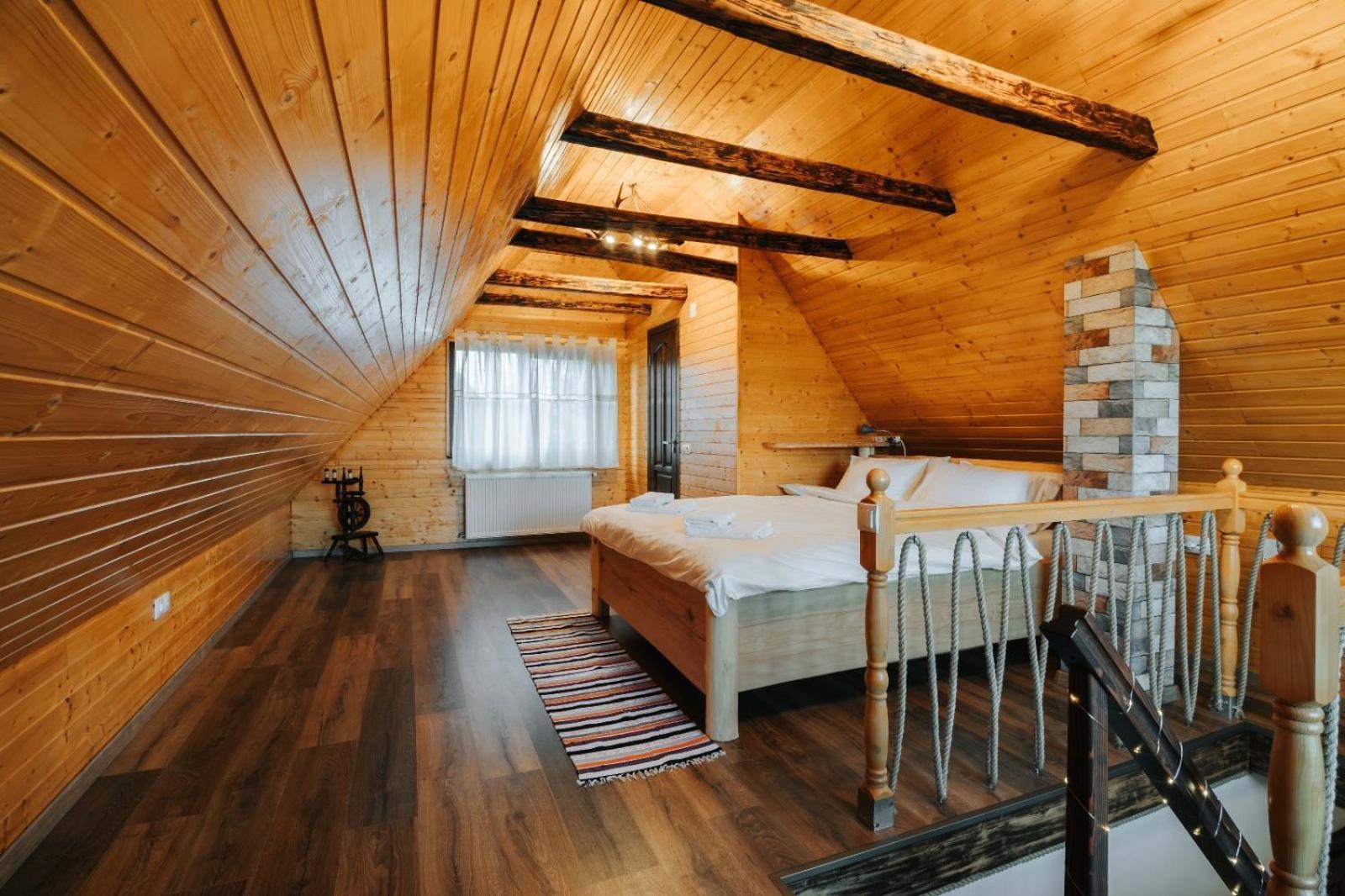 Casuta Cu Tihna Villa โปรุมบาคู เด ซุซ ภายนอก รูปภาพ
